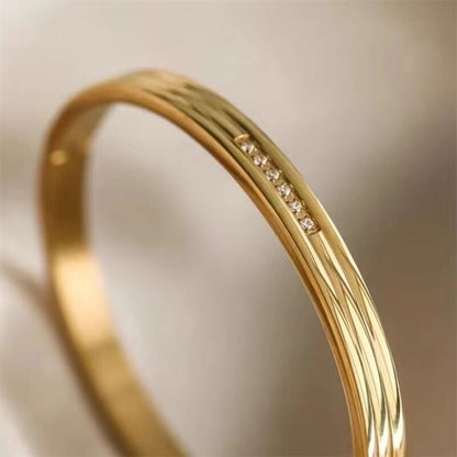 Casual Minimalist Round Square Stripe Stainless Steel Plating Inlay Zircon 18k Gold Plated Bangle