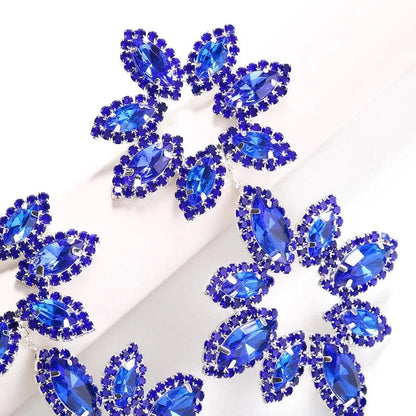 1 Pair Exaggerated Shiny Flower Inlay Copper Rhinestones Drop Earrings