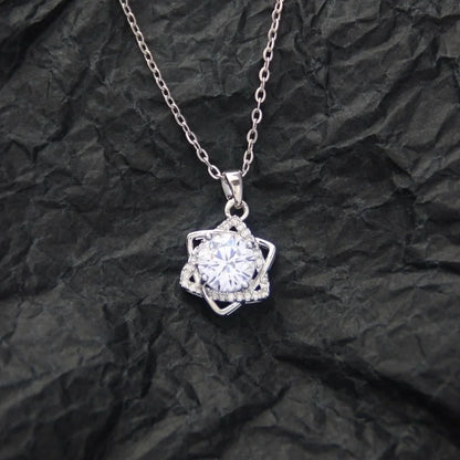 10 Pieces Casual Elegant Basic Moon Heart Shape Bow Knot Titanium Steel Copper Zircon Plating Inlay Pendant Necklace