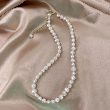 Alloy Freshwater Pearl Copper Fashion Solid Color Irregular Necklace