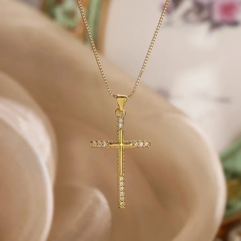 Minimalist Commute Cross Copper 18k Gold Plated Zircon Pendant Necklace In Bulk
