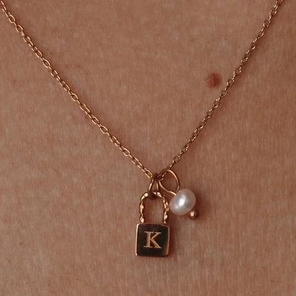 201 Stainless Steel 304 Stainless Steel Glass Gold Plated Casual Minimalist Pearl Plating Letter Lock Pendant Necklace