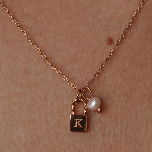 201 Stainless Steel 304 Stainless Steel Glass Gold Plated Casual Minimalist Pearl Plating Letter Lock Pendant Necklace