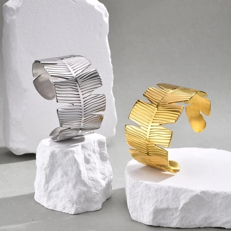 Classic Style Solid Color 304 Stainless Steel 18K Gold Plated Bangle In Bulk