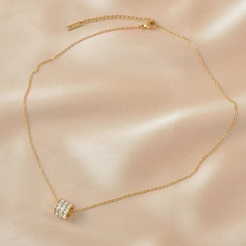 Sweet Minimalist Round Chinese Character Flower Titanium Steel Inlay Rhinestones Shell Pendant Necklace