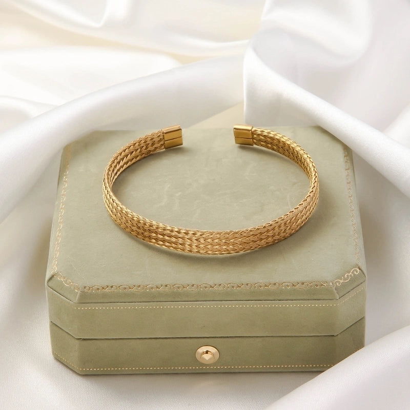 Casual Minimalist Solid Color Titanium Steel Bangle In Bulk