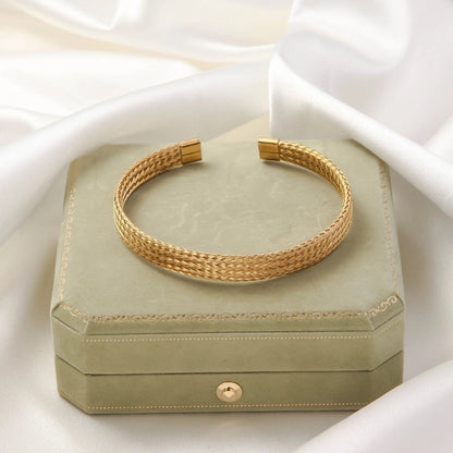 Casual Minimalist Solid Color Titanium Steel Bangle In Bulk