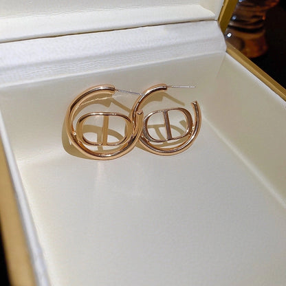 Silver Needle Exaggerated Lovely Earrings Light Luxury High-grade Niche Earrings Fashion Metal Temperament Earrings For Women