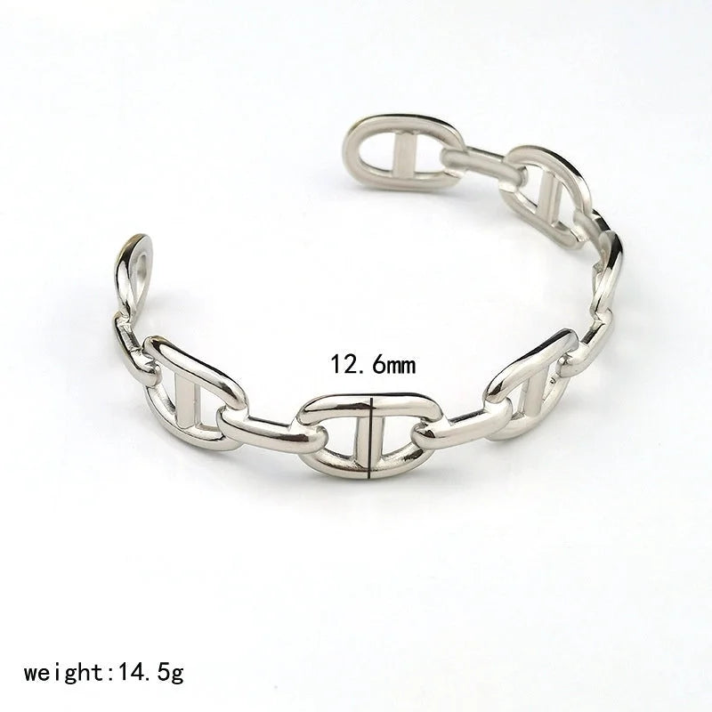 Casual Minimalist Solid Color Flower Butterfly 304 Stainless Steel 18K Gold Plated Bangle In Bulk