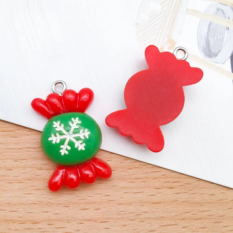 1 Piece 15 * 22mm 15 * 26mm 17 * 22mm Resin Christmas Tree Santa Claus Christmas Socks Pendant Jewelry Accessories