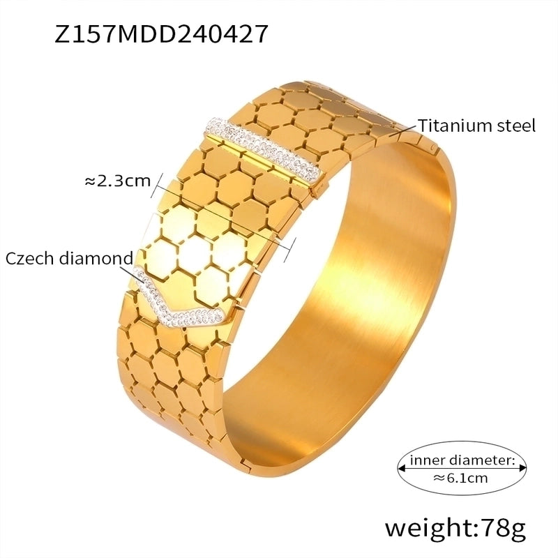 Casual Minimalist Hexagon Round Titanium Steel 18K Gold Plated Rhinestones Bangle In Bulk