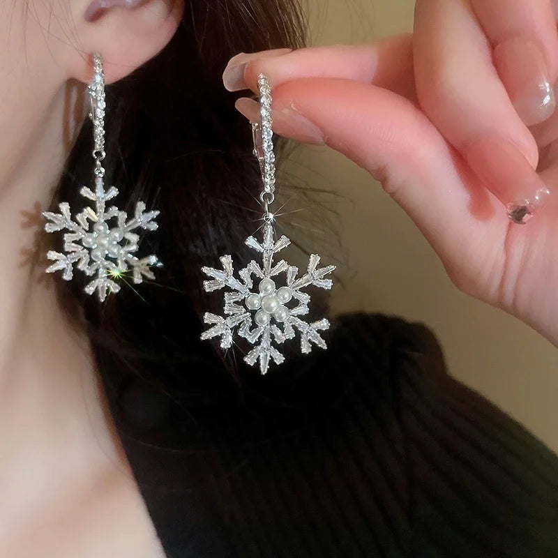 1 Pair Casual Minimalist Streetwear Snowflake Inlay Copper Artificial Pearls Zircon Earrings