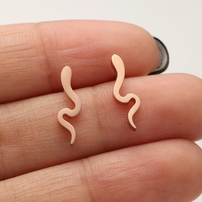 1 Pair Casual Minimalist Butterfly Umbrella Snowflake Asymmetrical Plating Hollow Out 304 Stainless Steel 18K Gold Plated Ear Studs