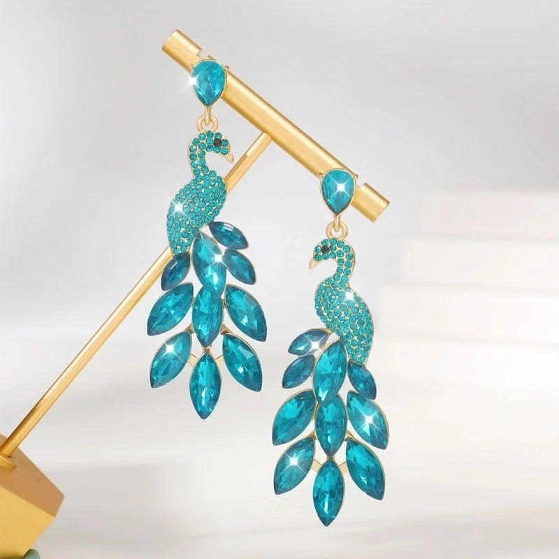 1 Pair Glam Luxurious Shiny Inlay Alloy Crystal 18K Gold Plated Drop Earrings