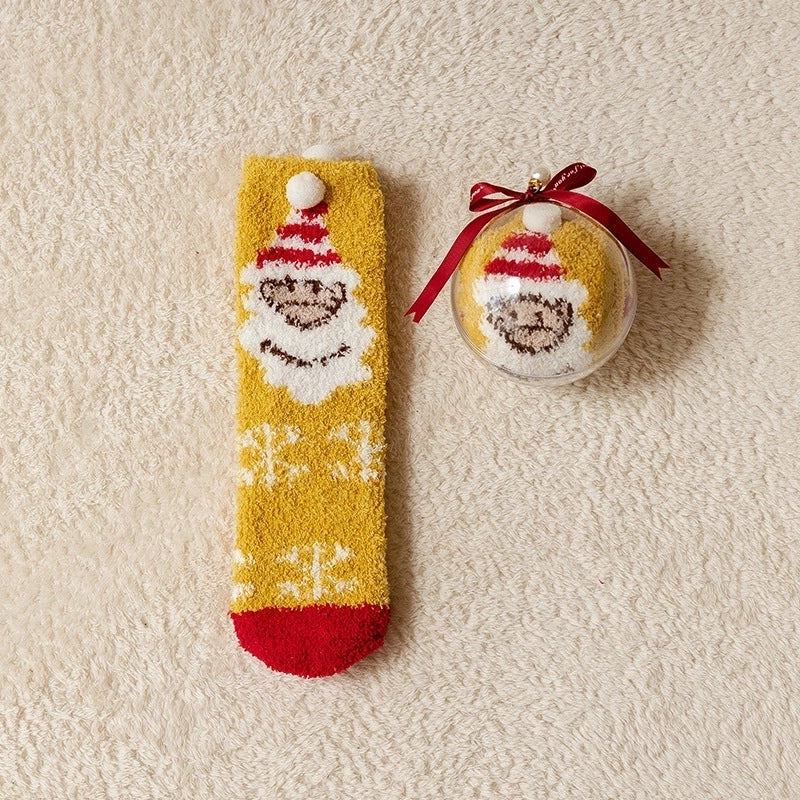 Women's Minimalist Christmas Tree Santa Claus Snowman Cotton Jacquard Crew Socks