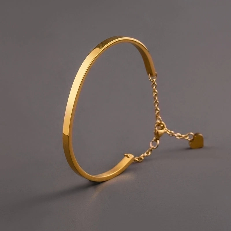 Elegant Minimalist Heart Shape 304 Stainless Steel 18K Gold Plated Bangle In Bulk