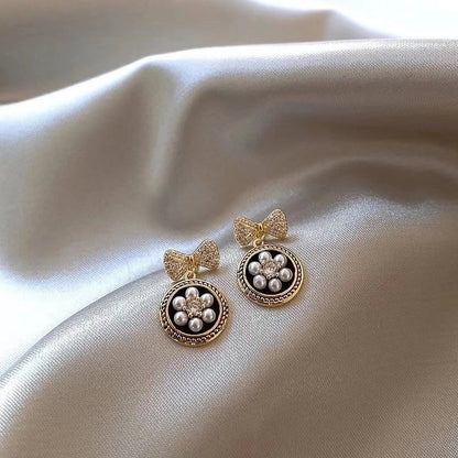 10 Pieces Minimalist Heart Shape Flower Bow Knot Imitation Pearl Alloy Rhinestone Irregular Women\'S Earrings 1 Pair