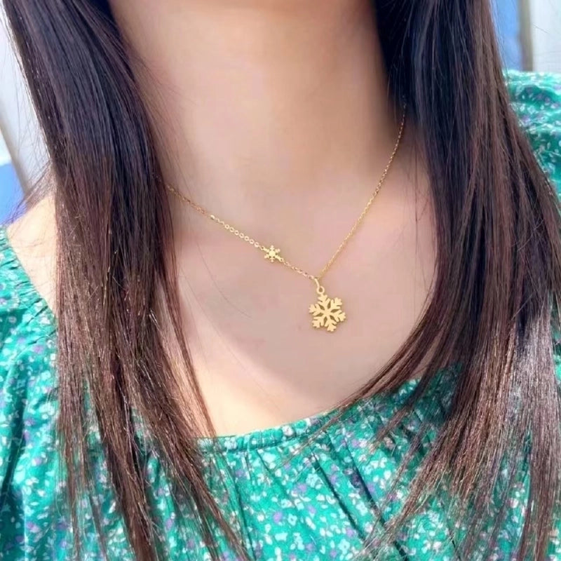 Casual Christmas Streetwear Round Christmas Tree Snowflake 304 Stainless Steel Pendant Necklace