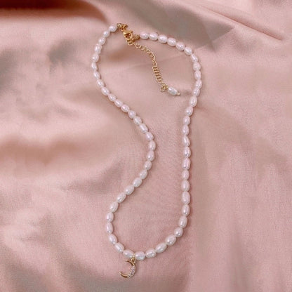 Alloy Freshwater Pearl Copper Fashion Solid Color Irregular Necklace