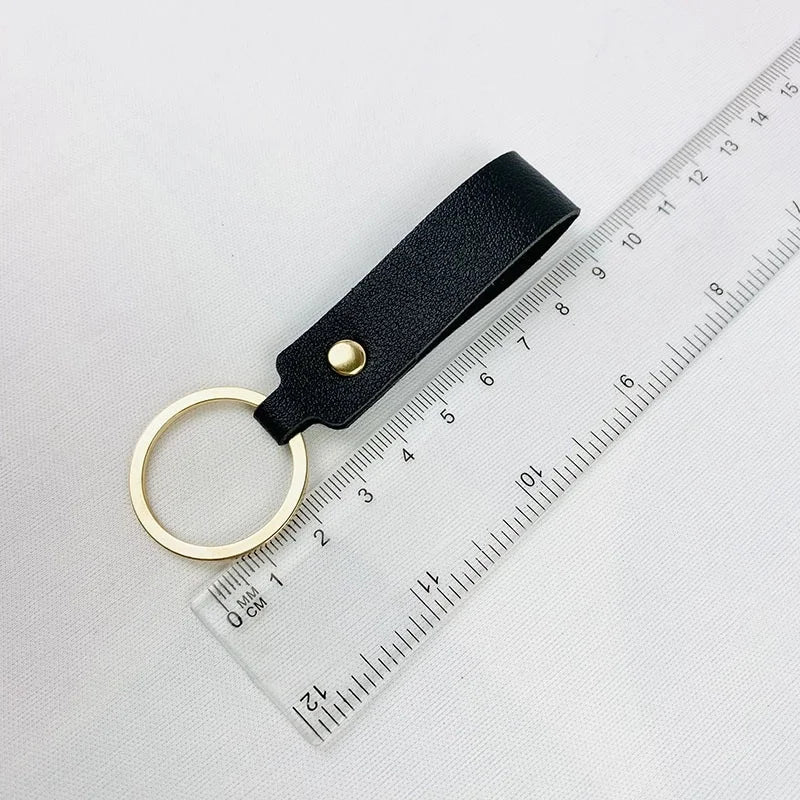 Creative Solid Color Pu Keychain Simple Couple Leather Car Key Ring Metal Universal Bag Strap Buckle Office Culture Accessories