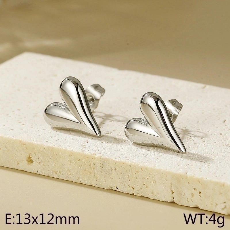 1 Pair Minimalist Heart Shape Titanium Steel Gold Plated Ear Studs