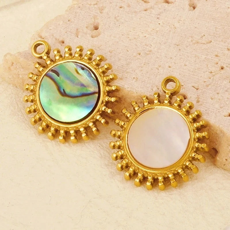 Vintage Style Classic Style Round 304 Stainless Steel Shell Abalone Shell 18K Gold Plated Irregular Plating Pendant Necklace