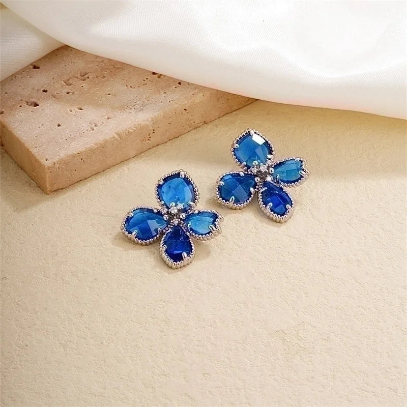 1 Pair Nordic Style Sweet Flower Plating Inlay Copper Zircon K Gold Plated Ear Studs
