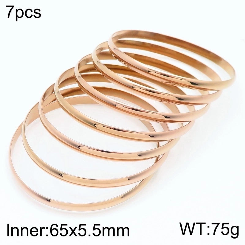 Minimalist Round Stainless Steel 18K Gold Plated Bangle In Bulk