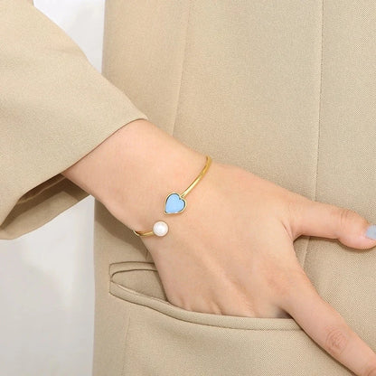 Modern Style Minimalist Heart Shape Stainless Steel Titanium Steel 18K Gold Plated Glass Stone Pearl Bangle In Bulk
