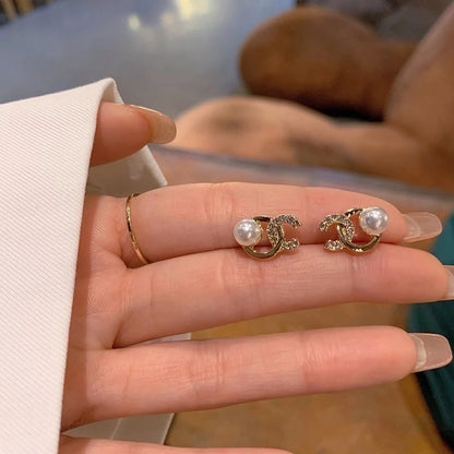 Fashion Geometric Alloy Plating Artificial Pearls Women\'s Earrings 1 Pair