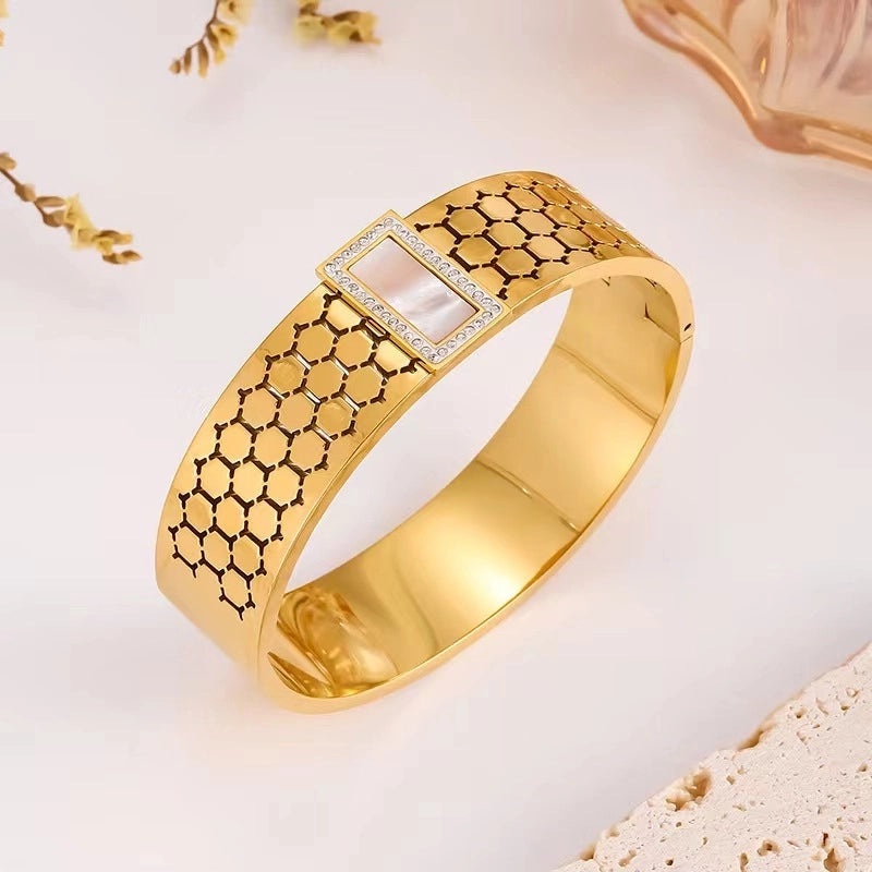 Exaggerated Luxurious Classic Style Life Tree Titanium Steel Inlay Rhinestones 18K Gold Plated Women's Bangle