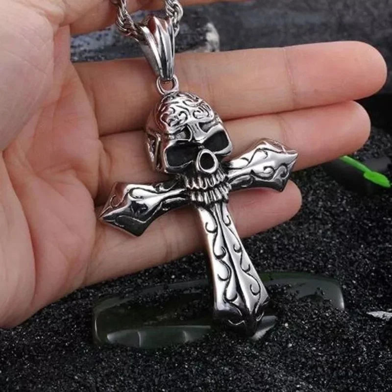 Retro Punk Skull Alloy Iron Halloween Men'S Pendant Necklace