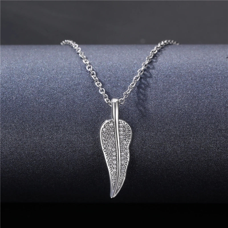 Stainless Steel Titanium Steel White Gold Plated Minimalist Plating Inlay Water Droplets Flower Zircon Pendant Necklace