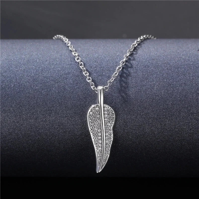 Stainless Steel Titanium Steel White Gold Plated Minimalist Plating Inlay Water Droplets Flower Zircon Pendant Necklace