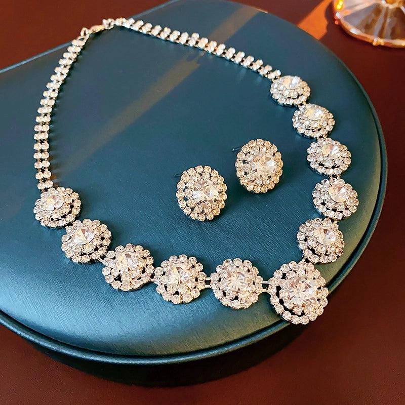 Explosions Zircon Diamond Geometric Necklace Earrings Suit Light Luxury Clavicle Chain High Sense Temperament Jewelry