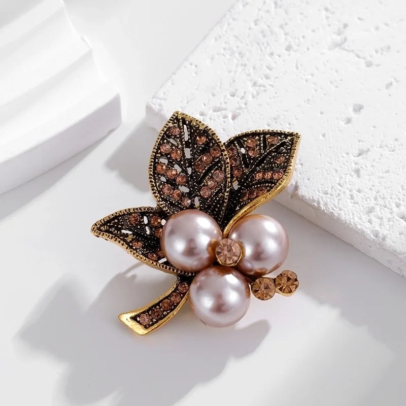 Casual Elegant Leaf Christmas Tree Dragon Alloy Unisex Brooches