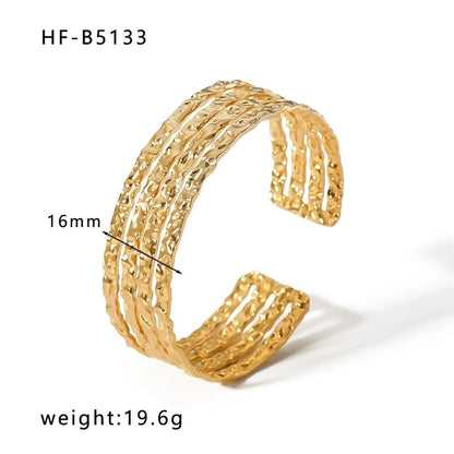 Basic Retro Leaf Solid Color Knot Stainless Steel 18K Gold Plated Bangle In Bulk