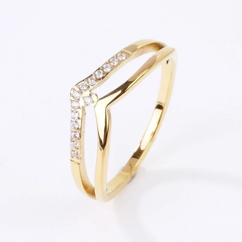 2 Pieces Minimalist V Shape Titanium Steel Zircon Rings