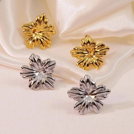 1 Pair Sweet Flower Plating 304 Stainless Steel Imitation Gold Ear Studs