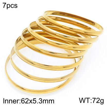 Minimalist Round Stainless Steel 18K Gold Plated Bangle In Bulk