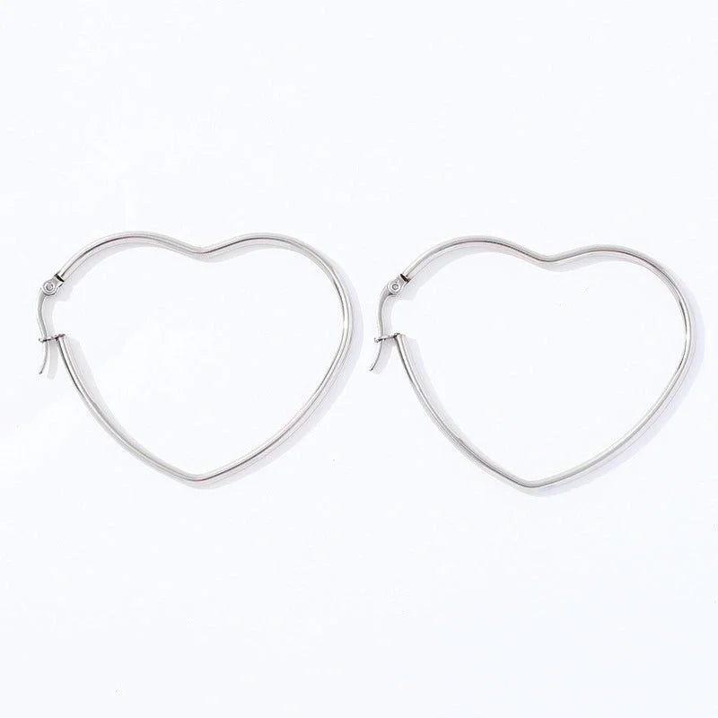 1 Pair Fashion Star Heart Shape Butterfly Plating Hollow Out 201 Stainless Steel 18K Gold Plated Earrings