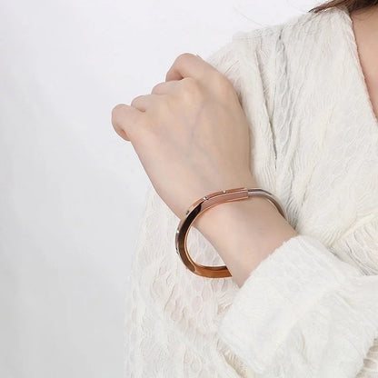 5 Pieces Minimalist Solid Color 304 Stainless Steel 18K Gold Plated Bangle In Bulk