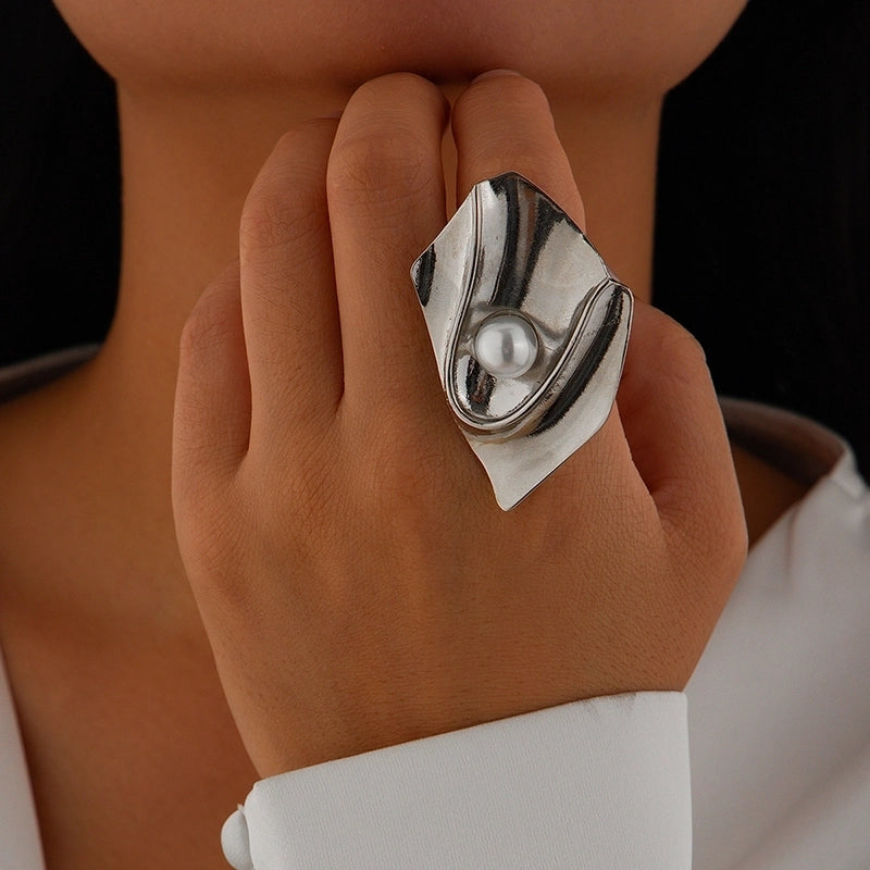 Casual Solid Color Streetwear Geometric Imitation Pearl Alloy Women's Rings