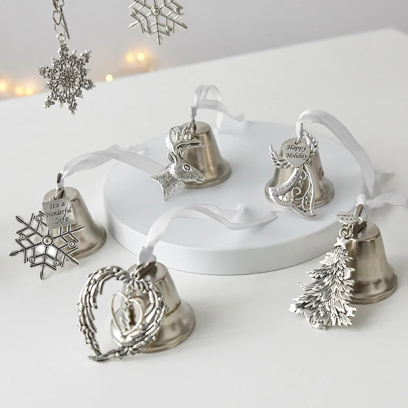 Nordic Style Classic Style Heart Shape Bell Snowflake Iron Party Hanging Ornaments Bell