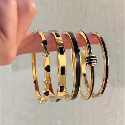 Casual Minimalist Classic Style Heart Shape 304 Stainless Steel Bangle In Bulk