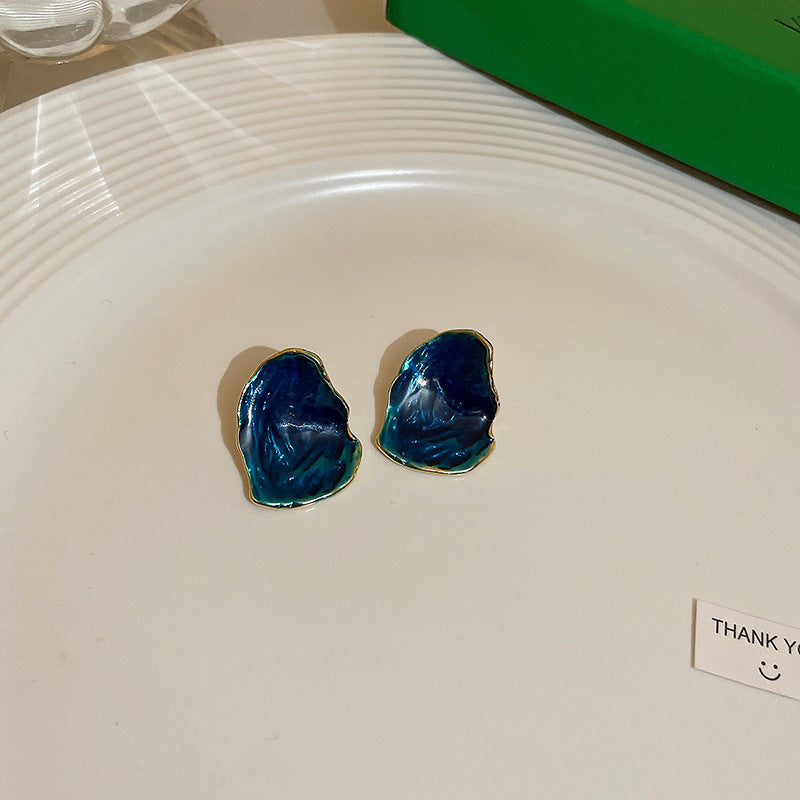 Luxurious Heart Alloy Oil Dripping Earrings