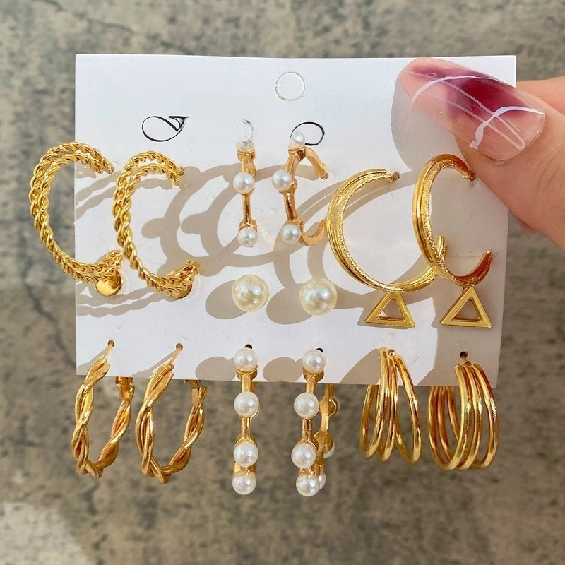 1 Set Elegant Retro Classic Style C Shape Round Heart Shape Inlay Alloy Artificial Pearls Rhinestones Zircon 14K Gold Plated Silver Plated Earrings