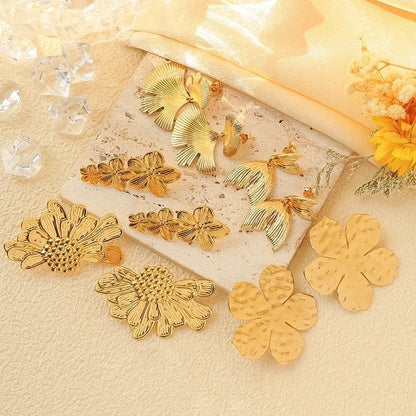 1 Pair Elegant Sweet Pastoral Flower Ginkgo Leaf Fish Tail Plating 304 Stainless Steel 14K Gold Plated Ear Studs