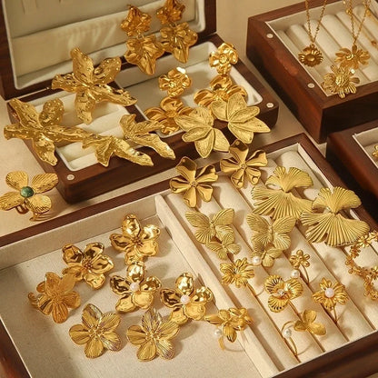 1 Pair Elegant Retro Flower Petal 304 Stainless Steel Drop Earrings