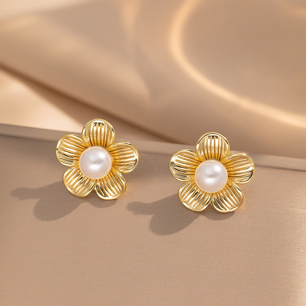 2 Pieces Moderate Luxury Flower Copper Diamond Inlay Stud Earrings